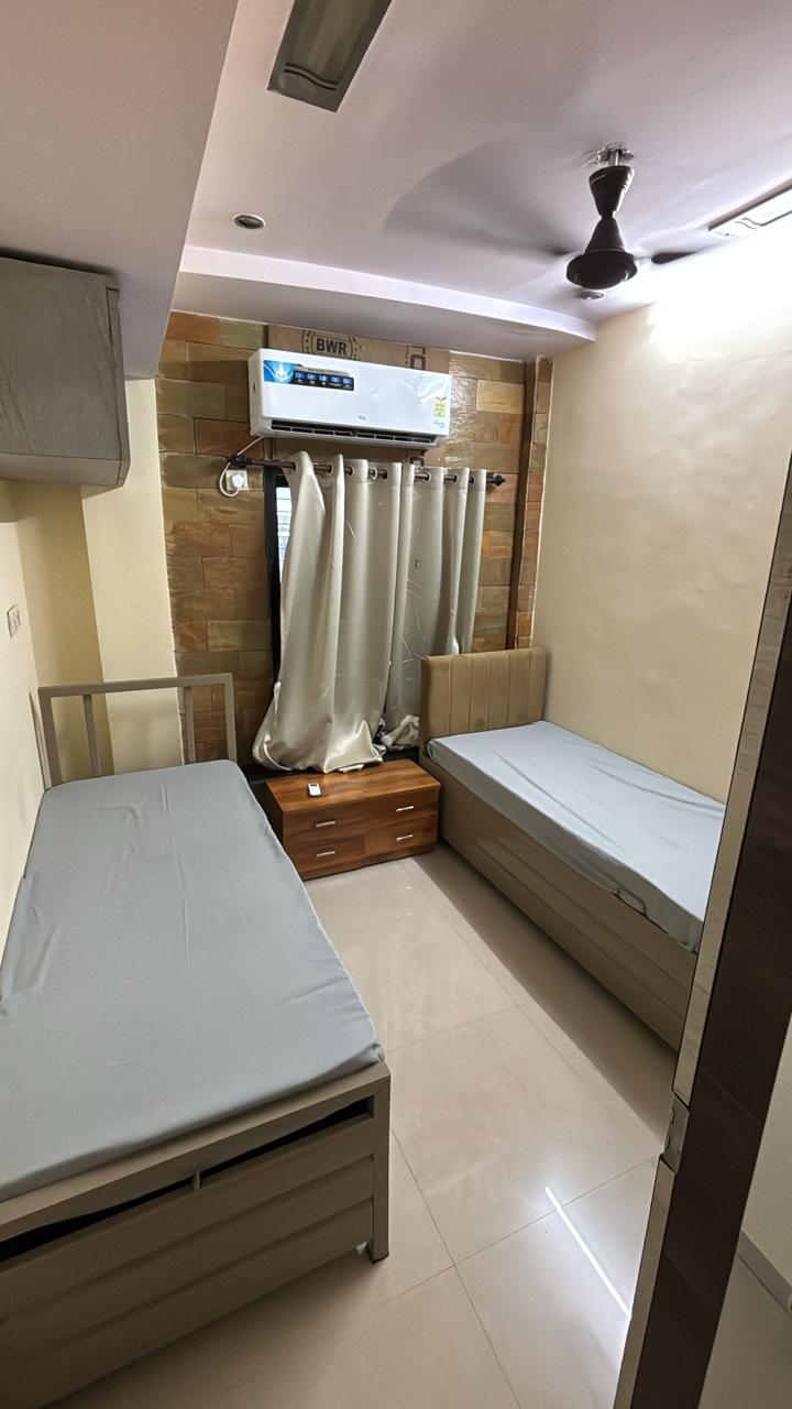 Ashok Samrat Premium Girls AC Rooms thumbnail 7