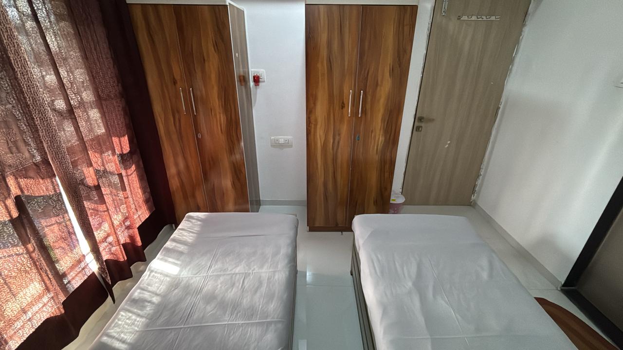MyRoomiee furnished room in Goregaon