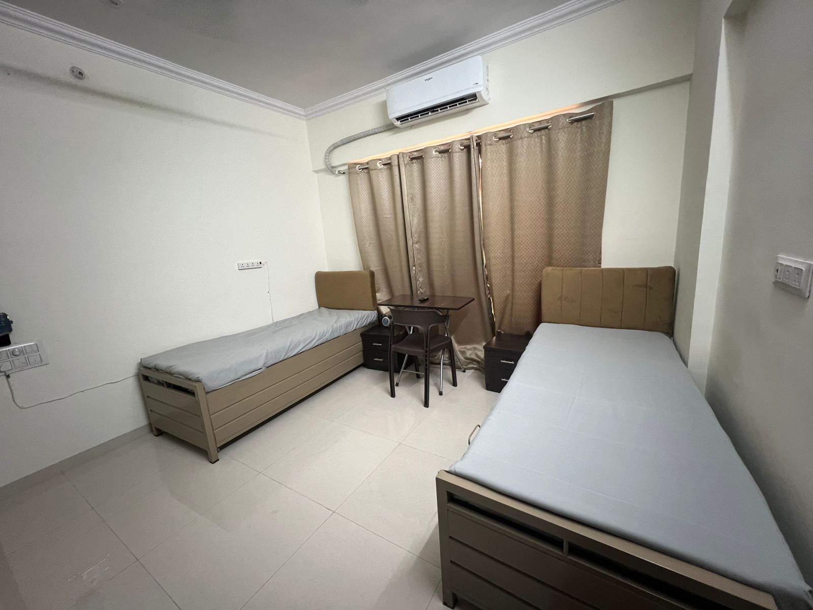 Vaibhav Kutir Heights room in Malad East
